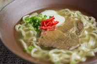 木灰水を使用したあっさり風味!『木灰すば』