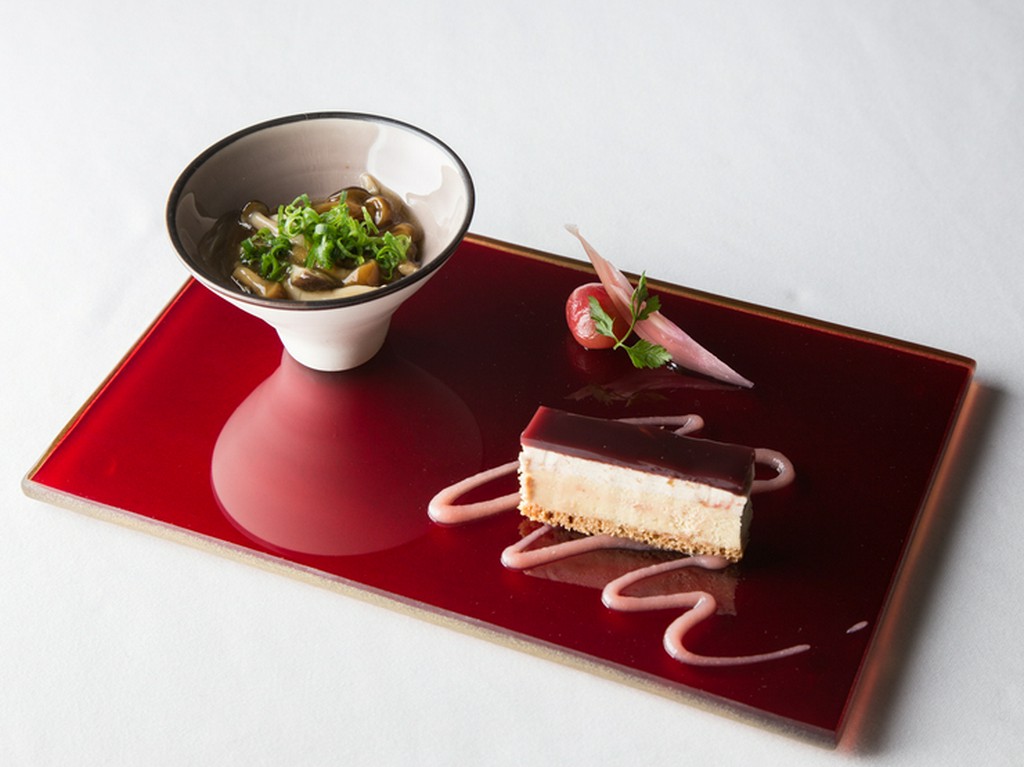 『仏産フォアグラのテリーヌとフラン　ペドロヒメネスとトリュフ の香り』