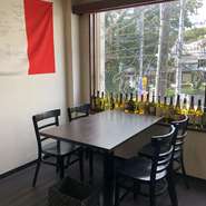 窓際をご希望の場合はご予約時にお申し付けください。ご予約状況によっては承れない場合がございます