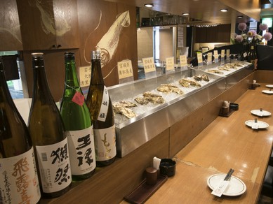 日本酒の種類は常時25種類ほど。レア物に出会えることも