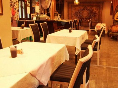 アラビアンナイトの雰囲気を彷彿させるこだわりの店内