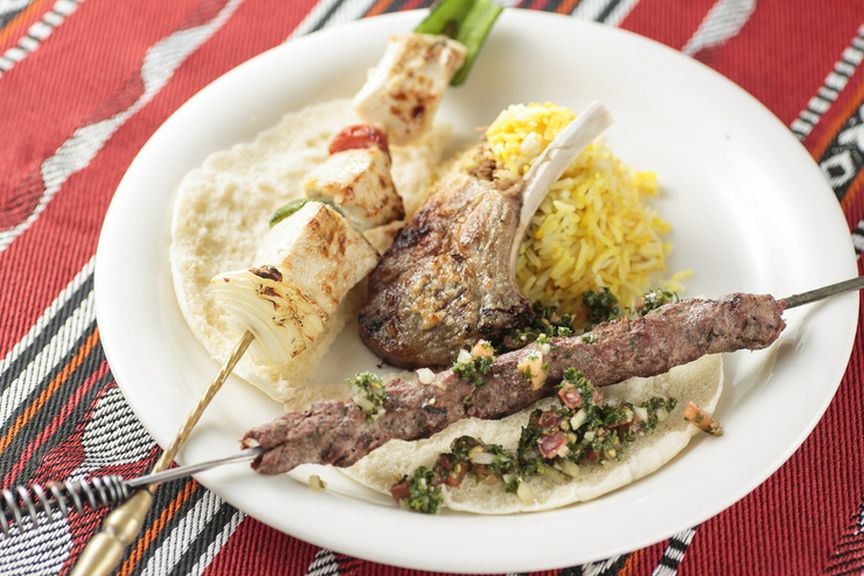 ハーブの香りとジューシーさが絶品『シシ・カバブ ミックス』