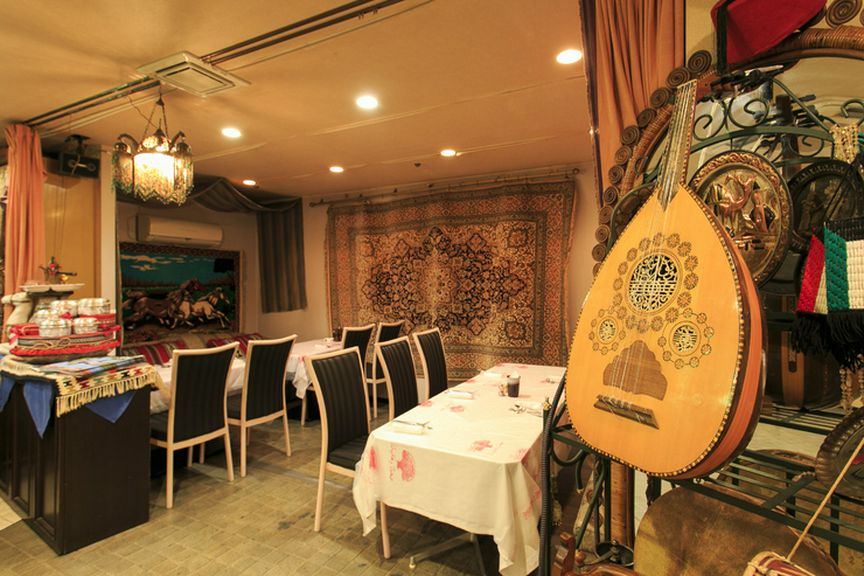 本場の伝統的なアラビア料理をカジュアルに楽しめます