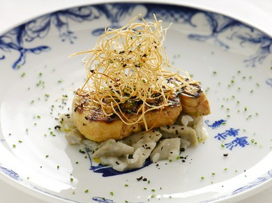 和と洋が融合した前菜『フォアグラのグリエ 牛蒡のリゾット』