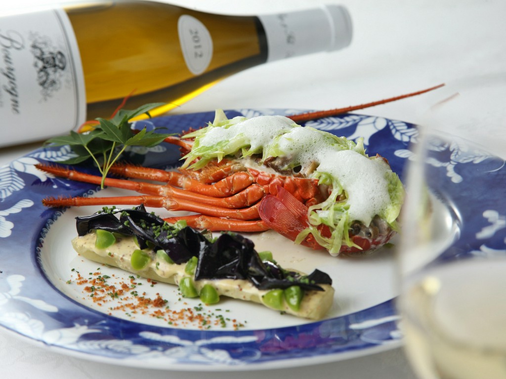 伊勢海老のポワレ　ナスとその姿コンフィ