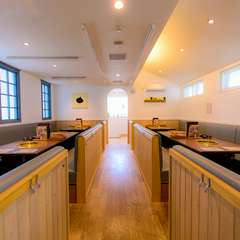 スタイリッシュで開放的な空間