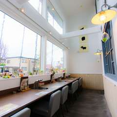 おひとりさま歓迎！ カフェのようなカウンター席