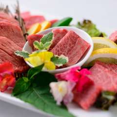 5種の和牛が一度に味わえる『厳選牛堪能ディッシュ』