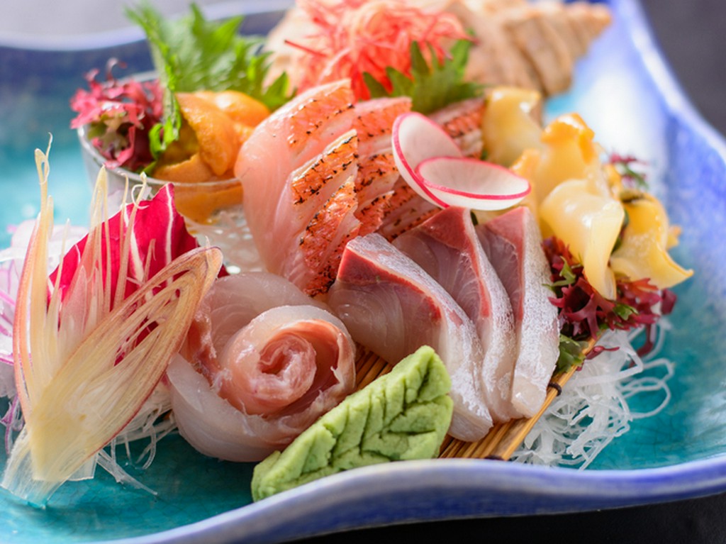 巡る季節を追いかける新鮮な海の幸が美味しいタイミングで楽しめる『おまかせ3点盛り』