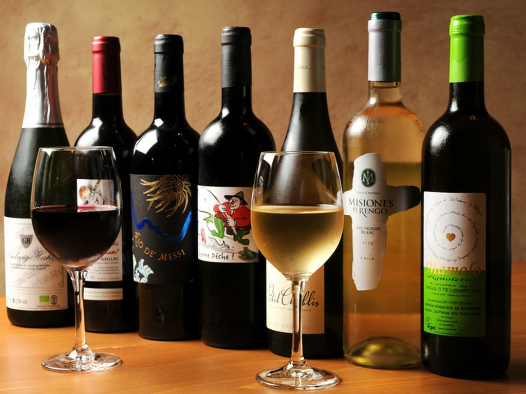 ビオワイン（自然派ワイン）を豊富に品揃え。女性にもオススメ