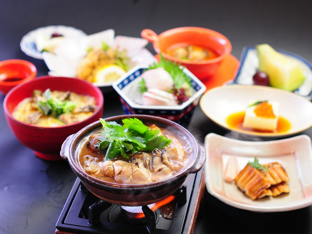 結納やお顔合わせ、お祝いや法事など、ご家族の集まりに