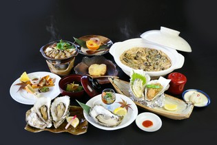 常連様にも楽しんでいただけるように『オリジナルのかき料理』
