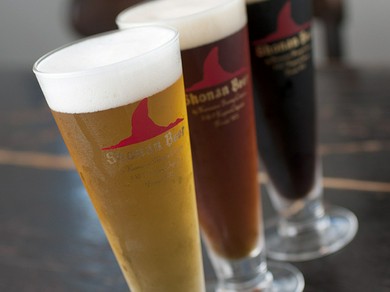 地元の気候風土によく合う湘南ビール。作りたての味わいを満喫