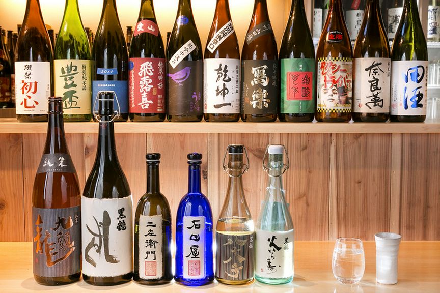 お酒好きにはたまらない。日本酒と焼酎に特にこだわっています