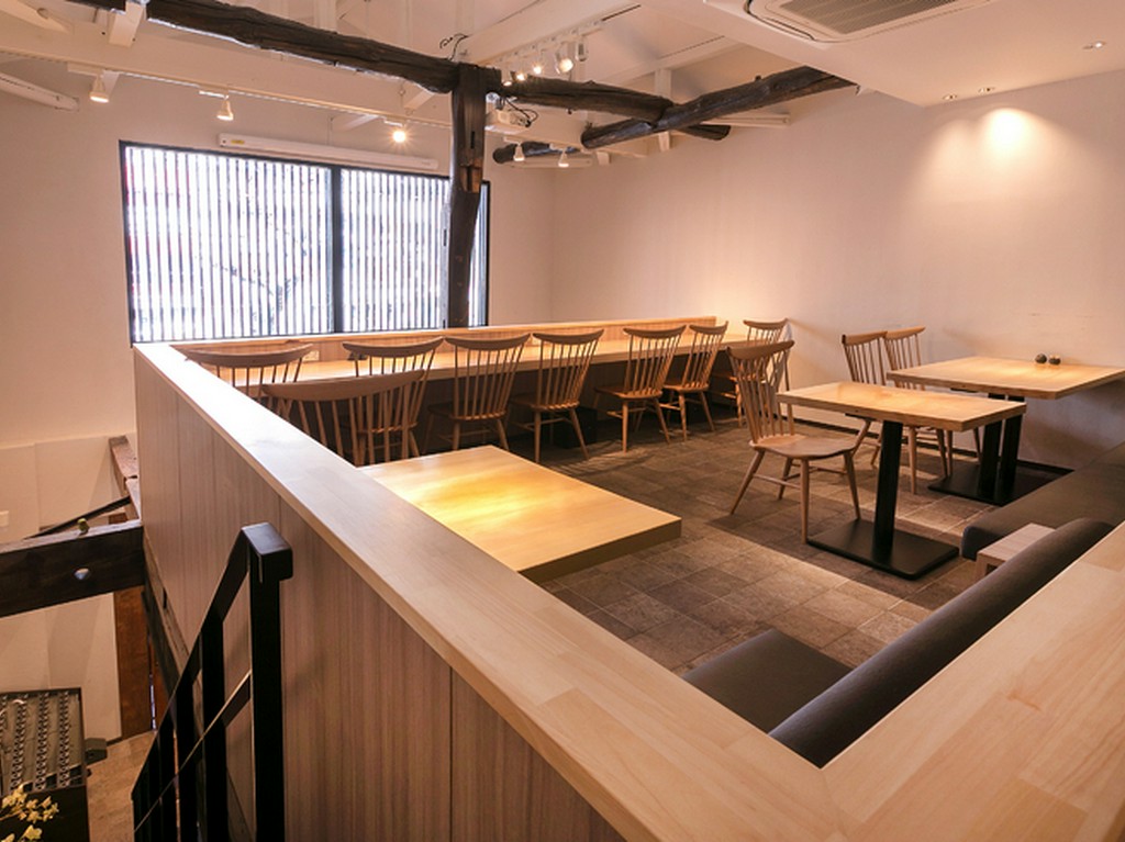 遊び心をくすぐるワクワクする空間で、女子会や合コンなどに