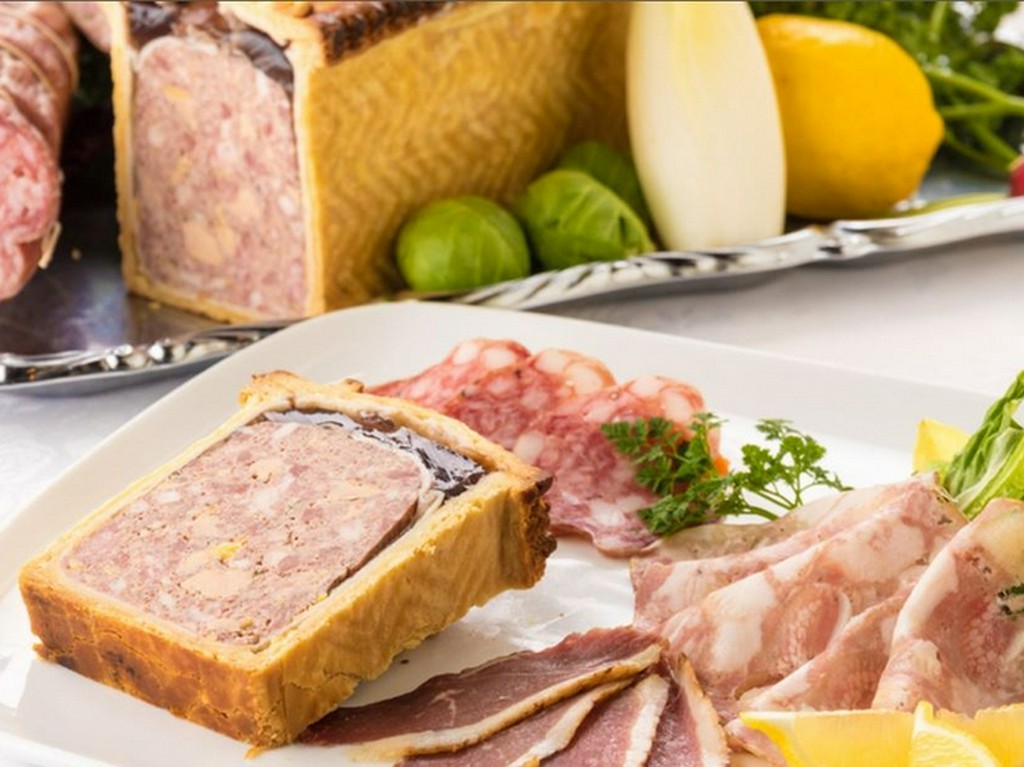 変わらないフランスの伝統料理を、じっくり味わえるお店