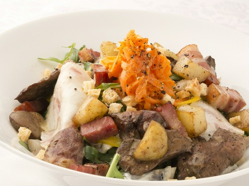 具材の主張をヴィネガーが優しくまとめた『サラディエ　リヨネ』