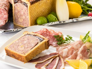 「本物のリヨンのブションを目指す」熱い思いをこめた一品