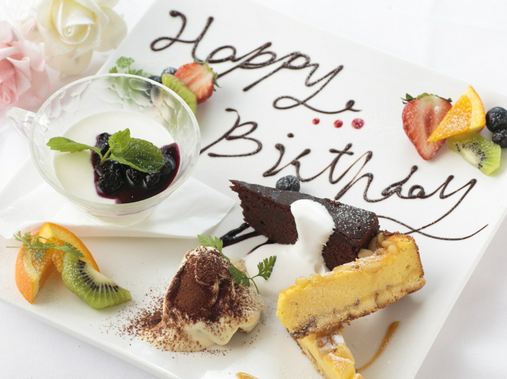 主役用豪華デザート盛り合わせ（メッセージ入り）