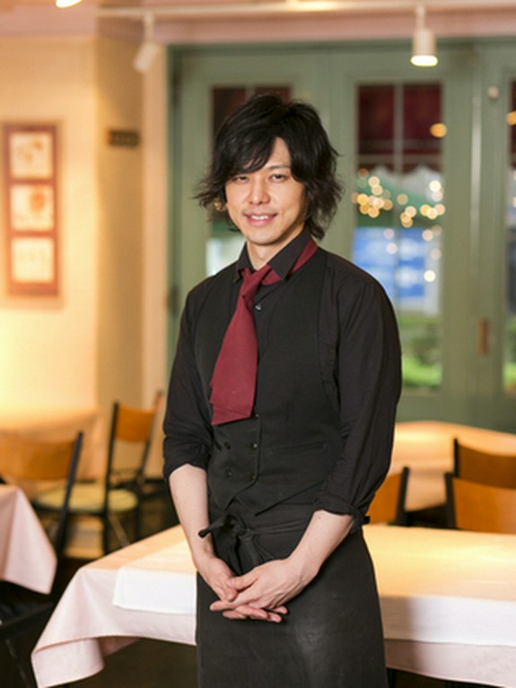 オーナーとして店を切り盛り。本格イタリアンを演出