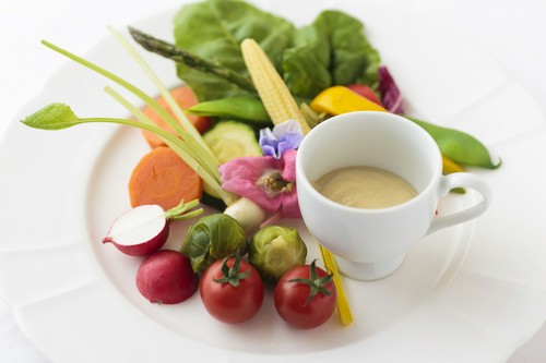 旬のイタリア野菜がメインの『夏野菜のバーニャカウダ』