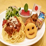 人気メニュー！お子様も喜ぶ見た目もかわいいイタリアンお子様ランチ！ディズニーグッズもついてます。