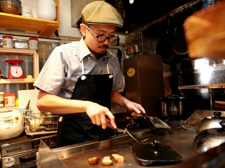 常に顔を上げてお客様の要望に応え、楽しんで帰ってもらいたい