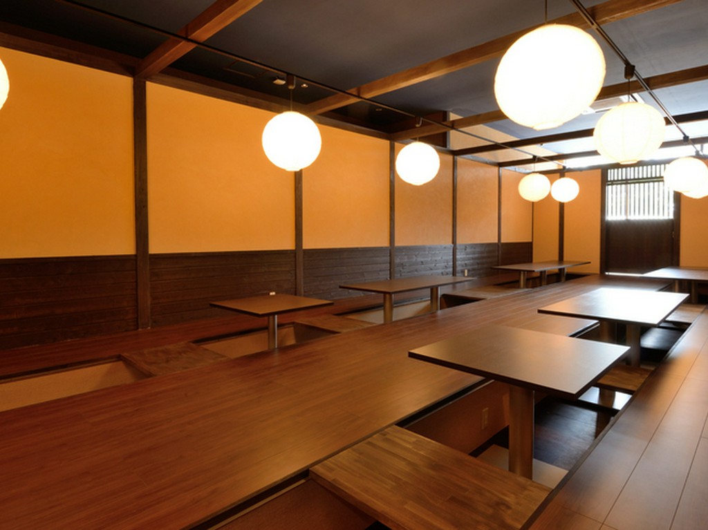 広々とした開放感あふれる宴会場は50名までの宴会に対応可能