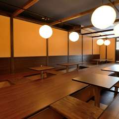 広々とした開放感あふれる宴会場は50名までの宴会に対応可能