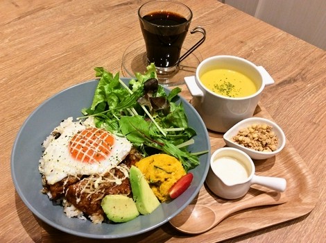 ロコモコプレート(ロコモコ・チーズ付き)