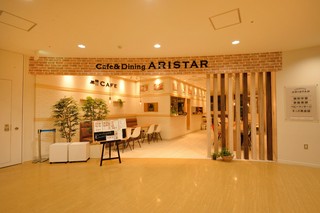 店内を貸切にして盛大なパーティーのご利用にも！