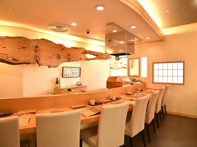 大人のデートは、カウンターで