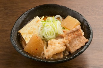 【力】創業以来変わらぬ味を目指した定番の逸品『もつ煮込み』