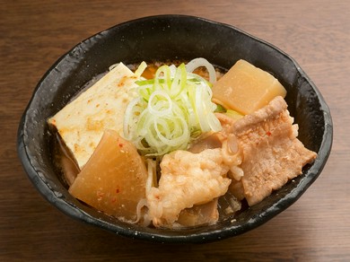 【力】創業以来変わらぬ味を目指した定番の逸品『もつ煮込み』
