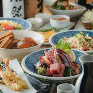 旬の食材を利用しながら、【東京TEMPLAND】らしくアレンジを加えた期間限定の料理が用意されています。毎月、新しくておいしくて楽しい料理が並びます。