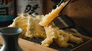 食材は鮮度からこだわり、彩りも綺麗に盛り付ける『天ぷら』