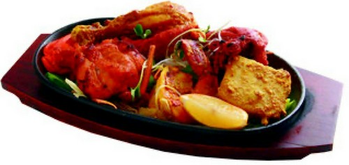 おつまみも多くご用意