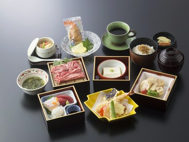 松花堂コース5500円　牛の蒸ししゃぶ付き　七五三、お宮参り、にお勧めです。