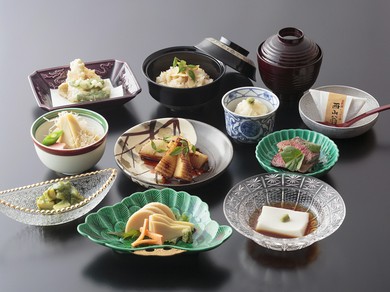 時価でのご用意です。お客様のご予算に合わせてご用意致します※2200円～承ります…３日前までに要予約