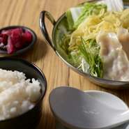 炊き餃子3ヶ・ラーメン・半ライス