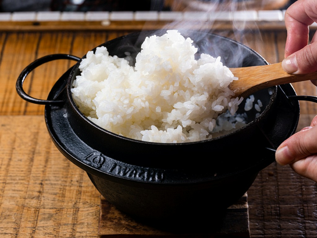 米作り名人「本多義光」氏の炊きたて鉄釜コシヒカリ