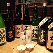 利酒師が厳選する日本酒は、隠し酒も多数ご用意しております！
珍しいお酒もあり！　ぜひお気軽にお声がけください！