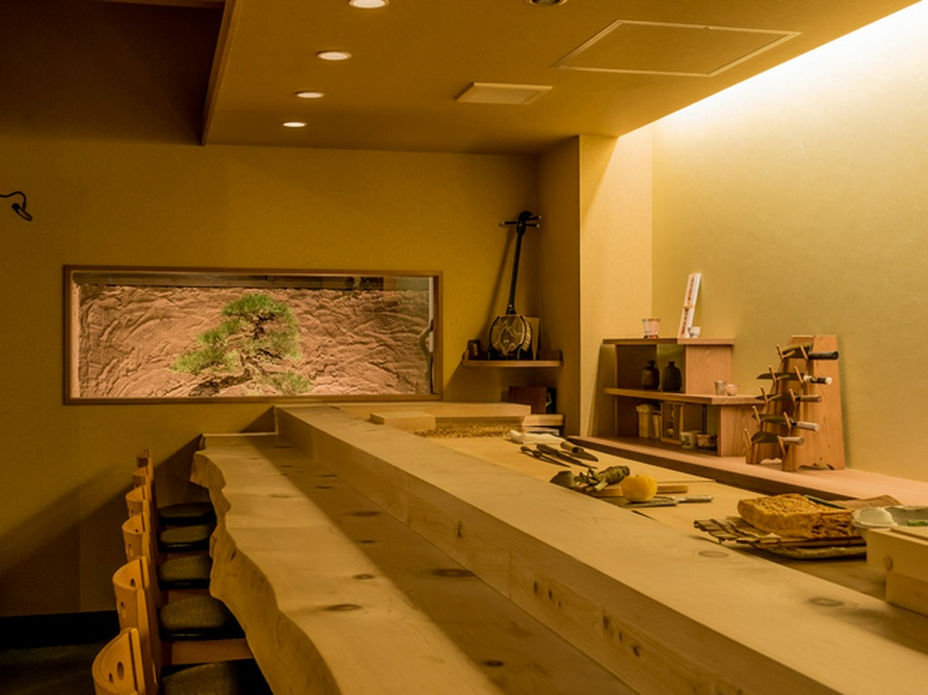 お子様連れはお断り　夏は鈴虫の音も聞こえる風流な大人の遊び場