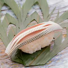 産地別の『こはだ』の素材の良さを生かし、微調整した繊細な味