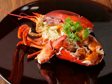 贅沢食材を使った豪華なコースもご用意！記念日や誕生日などに