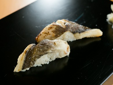 地元の仙台朝市で取れた新鮮な『あなご』は素材の風味を生かした絶妙の味で、口の中で柔らかくほどけます