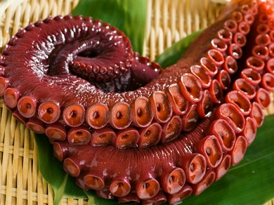 通常よりじっくりじっくり炊き上げた『タコ』は旨味がたっぷりの絶妙な味