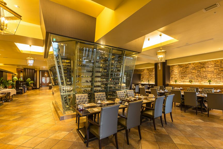 バータイムにゆったり楽しみたい、ワインが充実