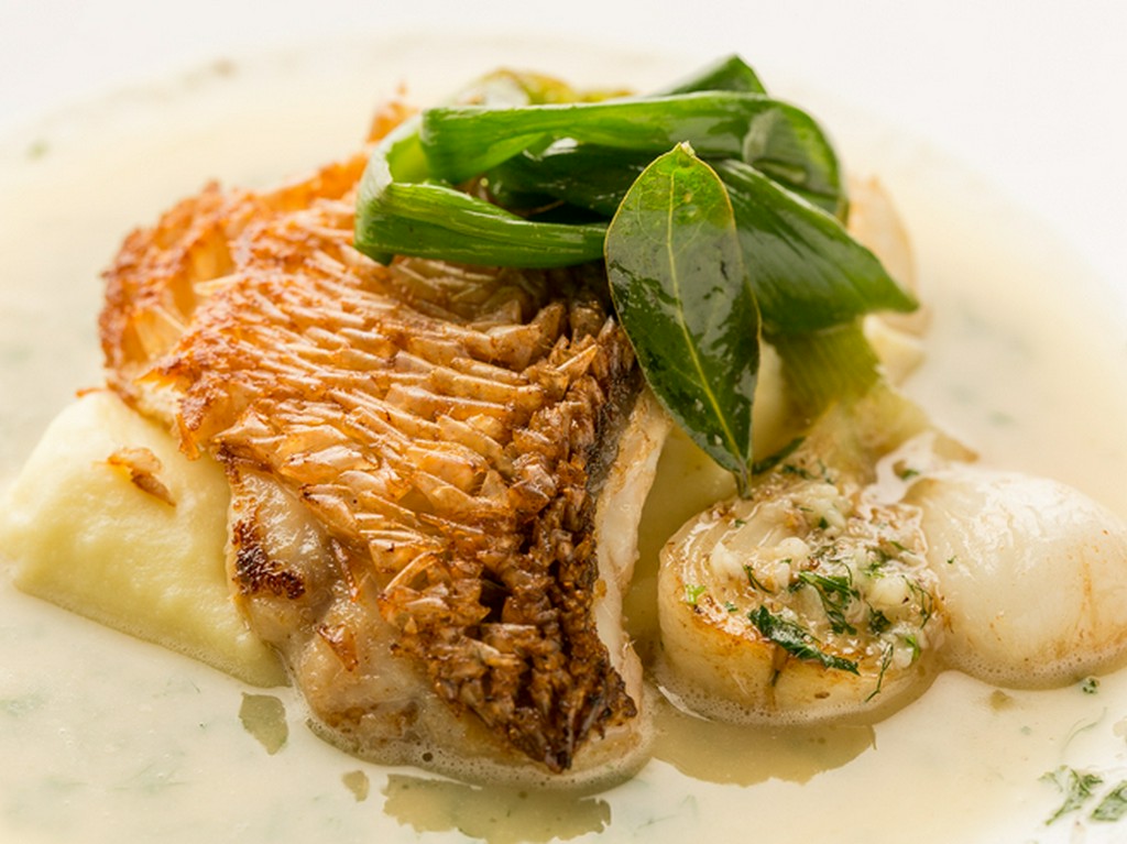 ウロコが香ばしい『山口県萩から届いたアマダイのウロコ焼き』