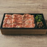 うしごろ貫　五反田店ではテイクアウトメニューを販売しております。 
ぜひご家庭でお楽しみください。 